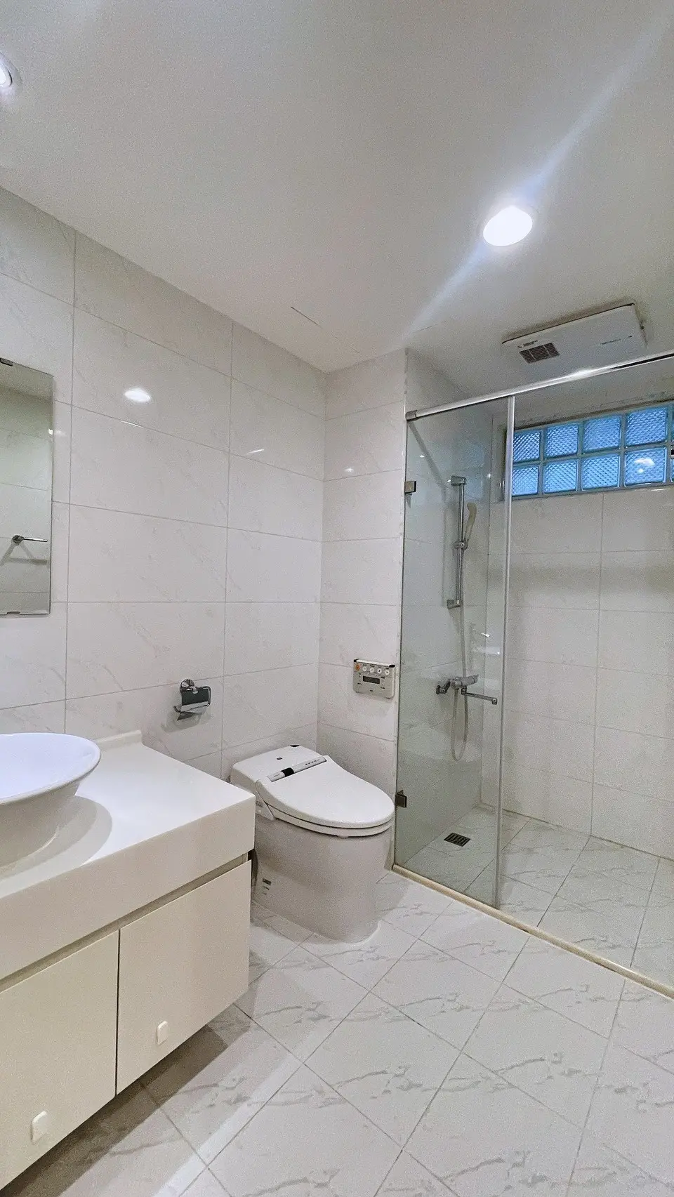 3 bedrooms apartment for rent in Xinyi District, Taipei City | NT$ 175 000 | 45 ping slide 2