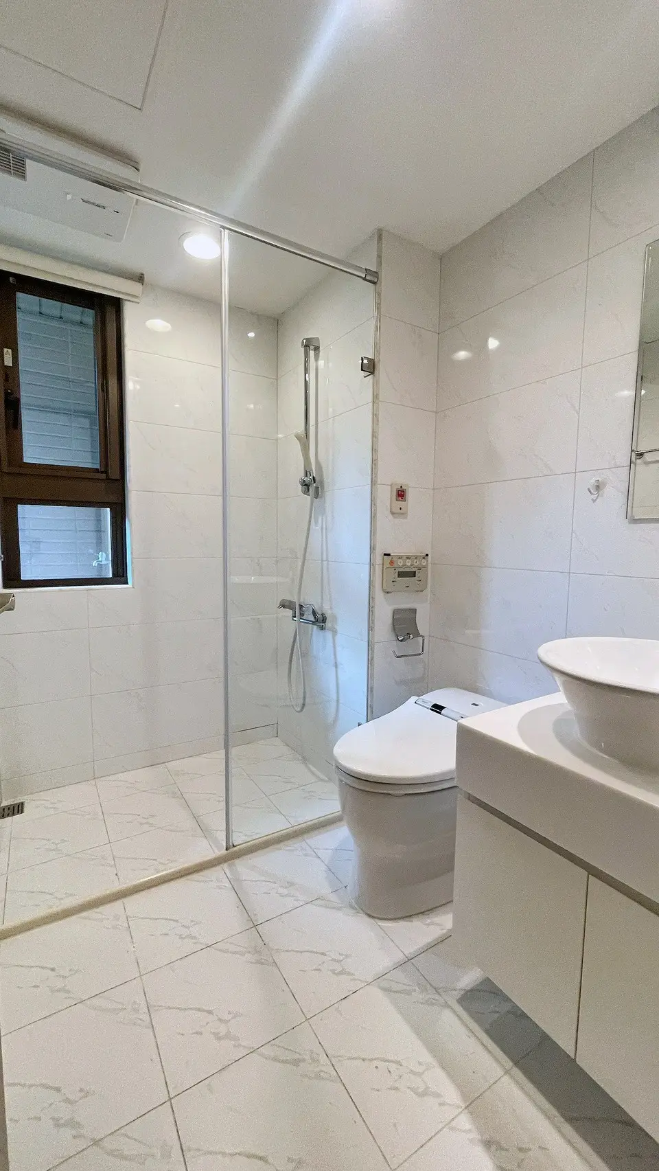 3 bedrooms apartment for rent in Xinyi District, Taipei City | NT$ 175 000 | 45 ping slide 3
