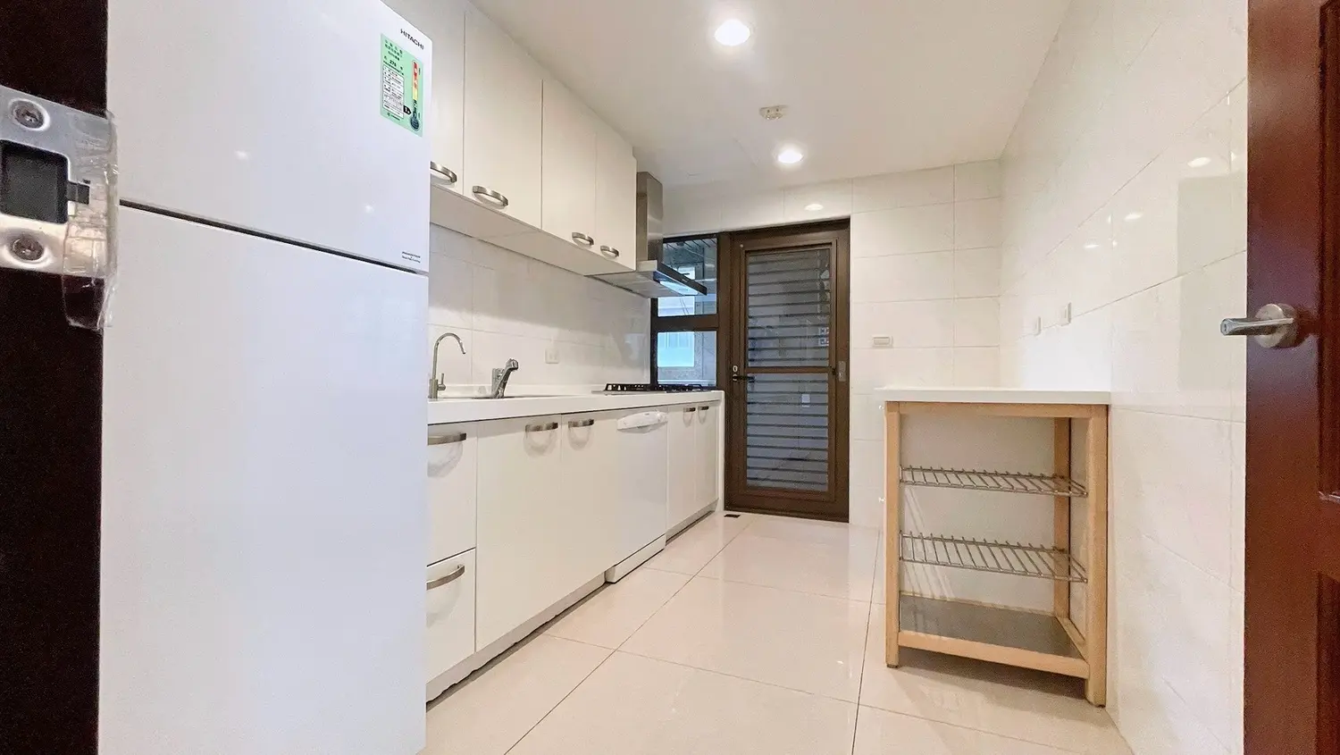 3 bedrooms apartment for rent in Xinyi District, Taipei City | NT$ 175 000 | 45 ping slide 8
