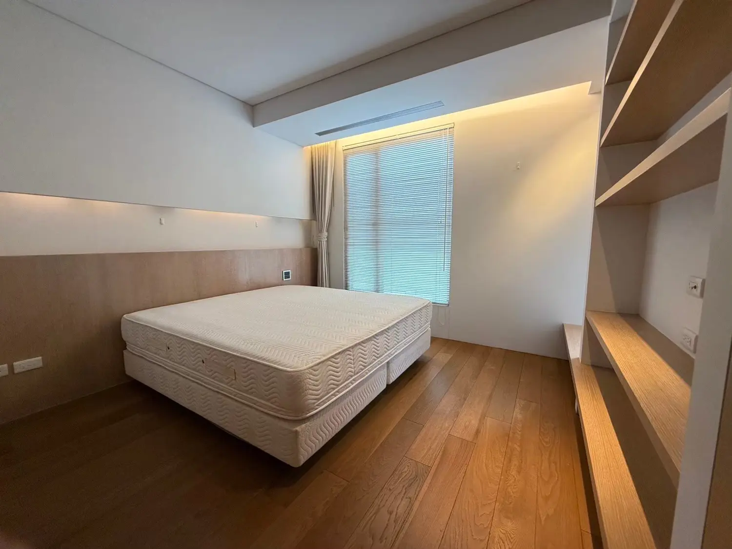 3 bedrooms apartment for sale TWD 39 800 000 - 34 ping - Taipei City,Songshan District slide 8