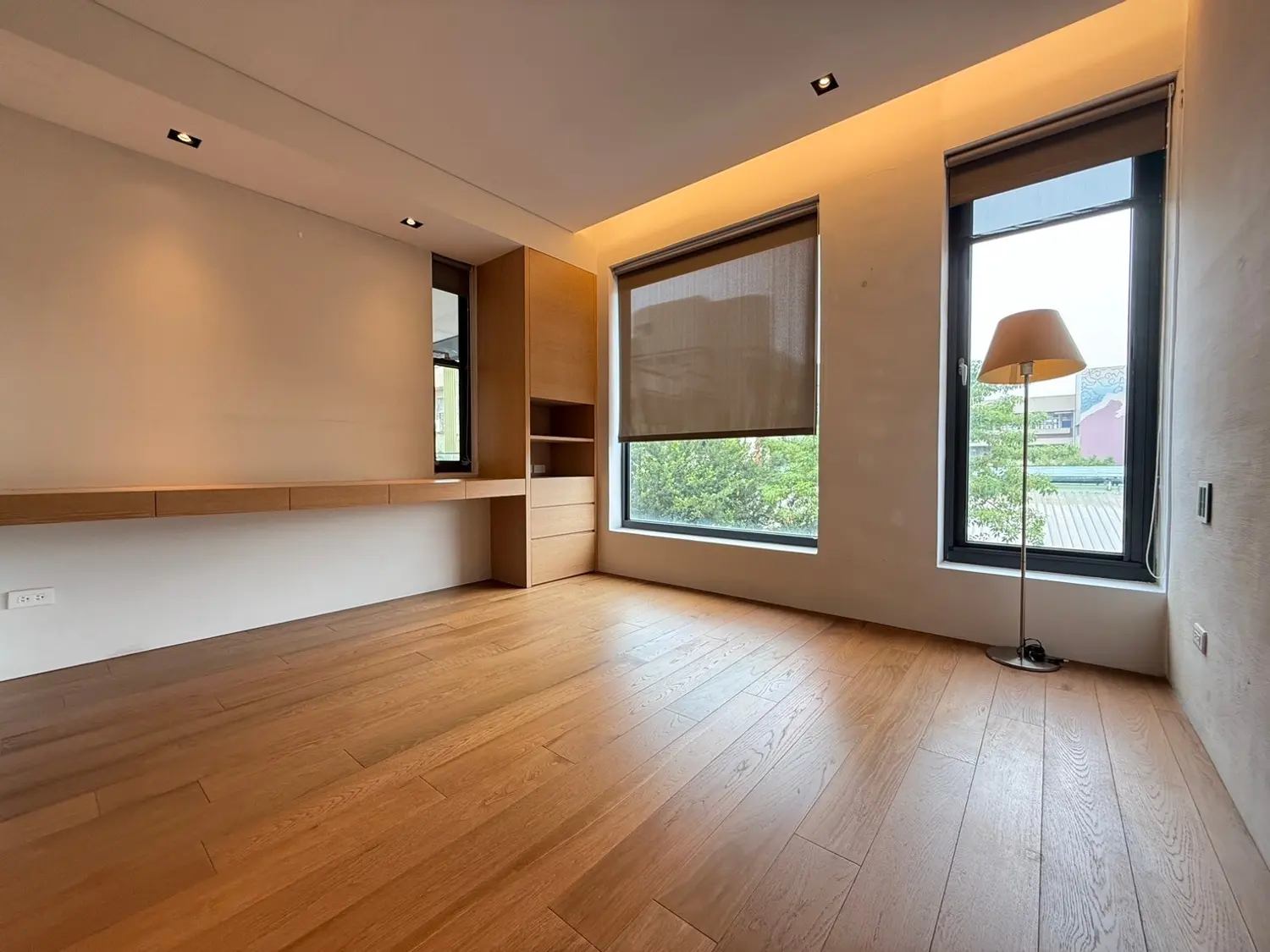 3 bedrooms apartment for sale TWD 39 800 000 - 34 ping - Taipei City,Songshan District slide 2