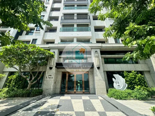 Apartment for rent TWD 30 000 -  - 3 bedrooms