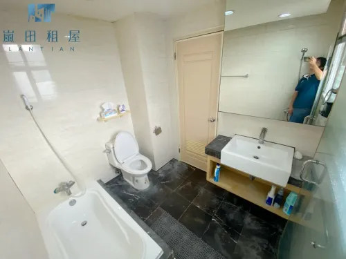 Studio apartment for rent in Xitun District, Taichung City | NT$ 18 800 | 13 ping slide 6