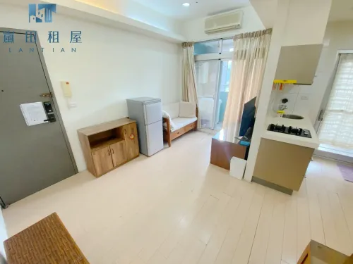 Studio apartment for rent in Xitun District, Taichung City | NT$ 18 800 | 13 ping slide 1