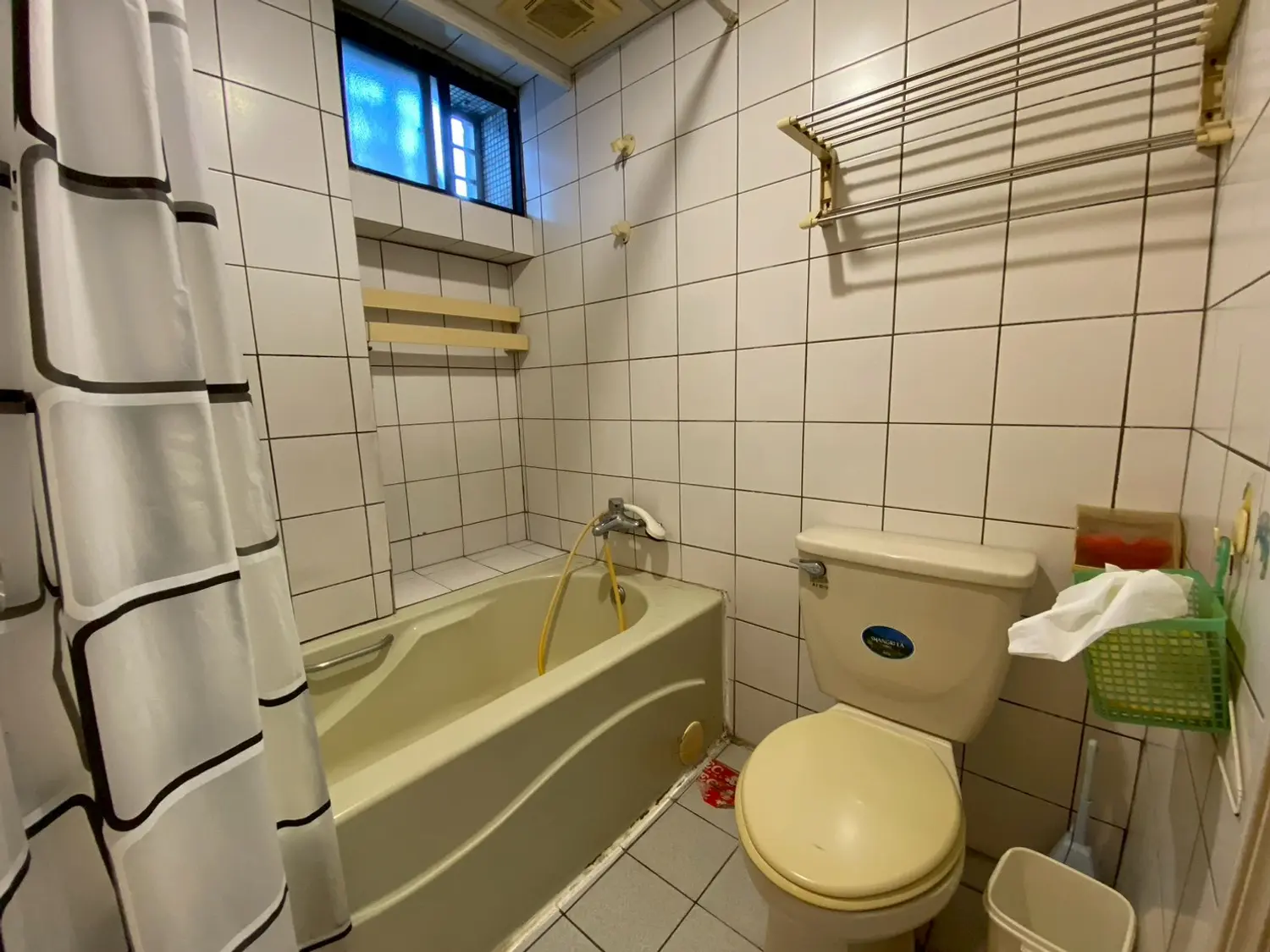 4 bedrooms apartment for sale TWD 53 880 000 - 30 ping - Songshan District, Taipei City slide 5