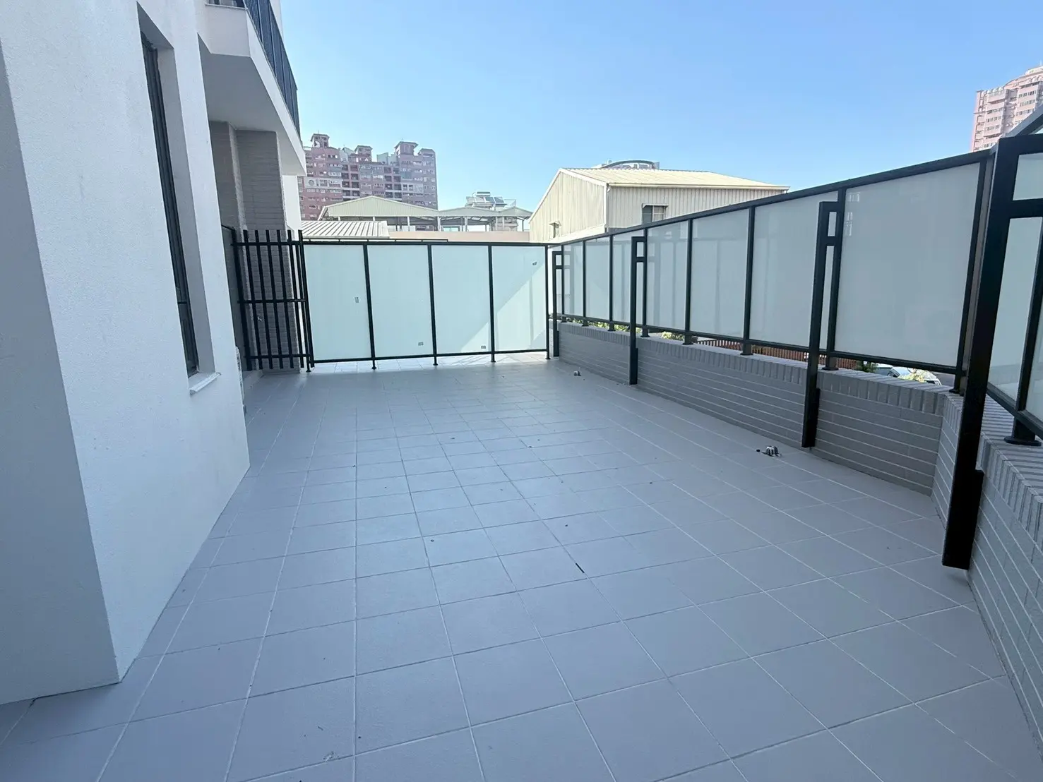 2 bedrooms apartment for rent in East District, Tainan City | NT$ 27 000 | 27 ping slide 8