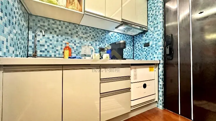 Studio apartment for rent in Zhongshan District, Taipei City | NT$ 40 000 | 6 ping slide 4