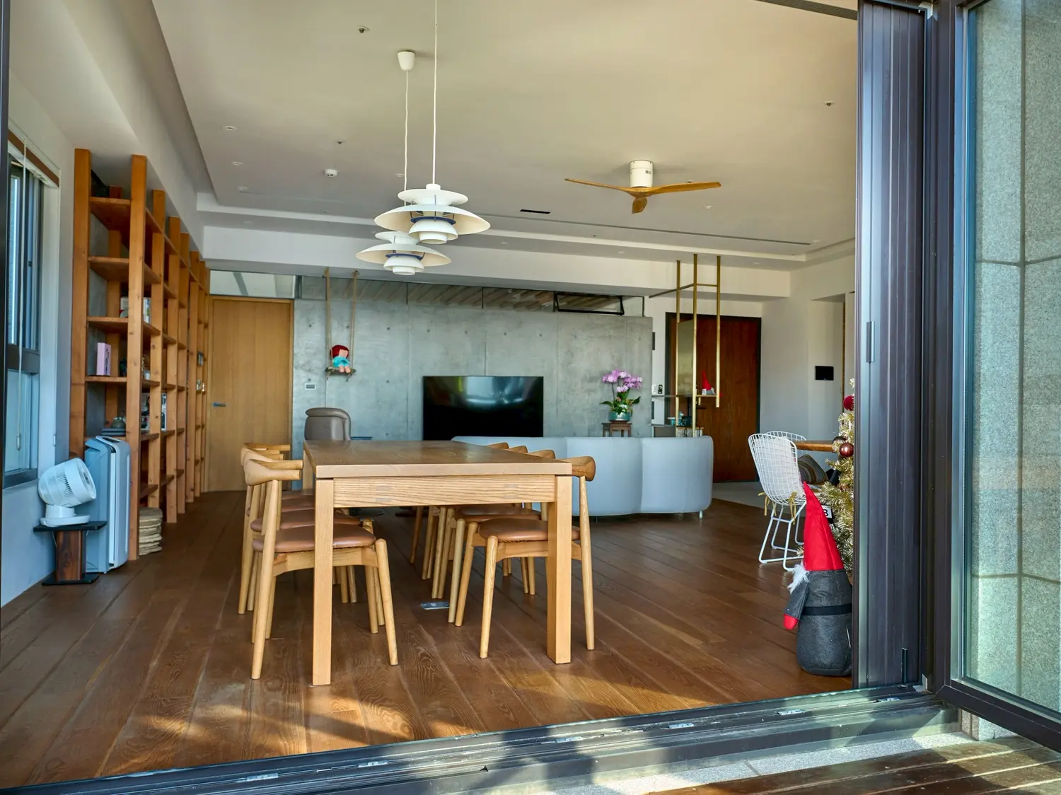 4 bedrooms apartment for sale TWD 55 800 000 - 63 ping - Tamsui District, New Taipei City slide 0