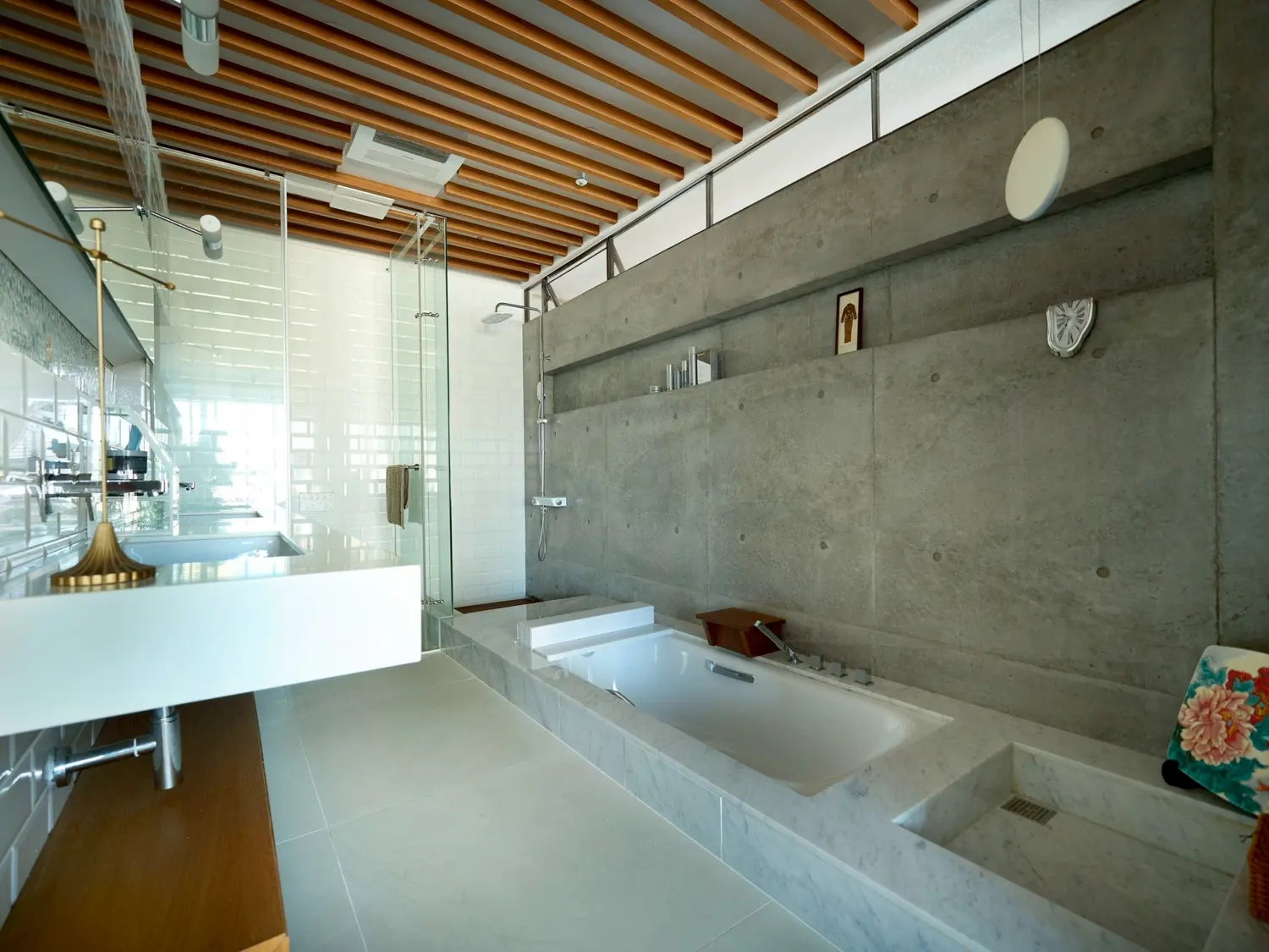 4 bedrooms apartment for sale TWD 55 800 000 - 63 ping - Tamsui District, New Taipei City slide 1