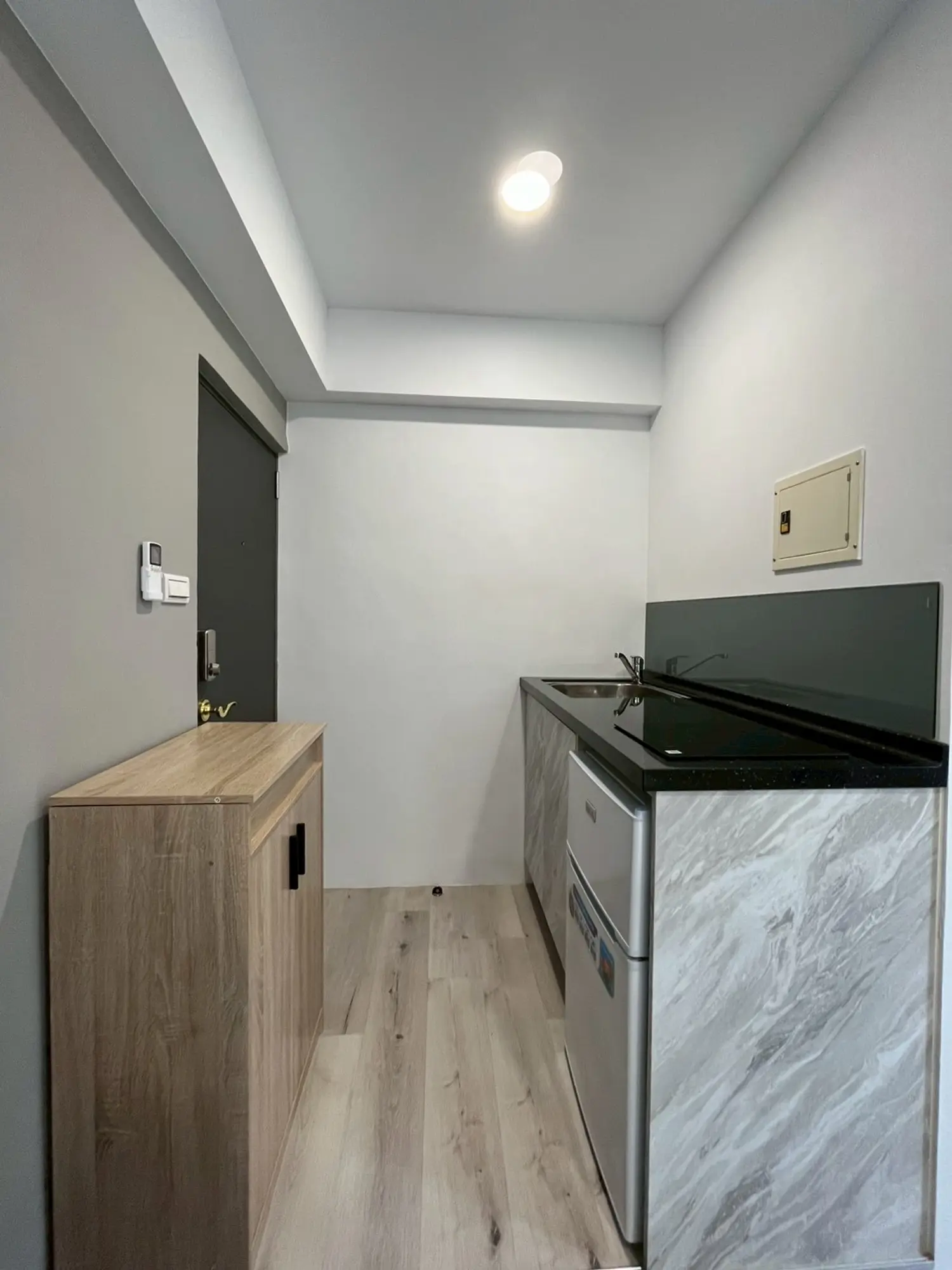 獨立套房 公寓 出租 TWD 15 000 - 7 坪 - 北區, 台中市 slide 4