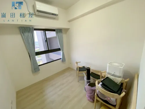 2 bedrooms apartment for rent in Wuri District, Taichung City | NT$ 25 000 | 18 ping slide 6