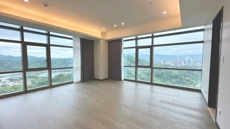 4 bedrooms apartment for rent in Neihu District, Taipei City | NT$ 220 000 | 70 ping slide 3