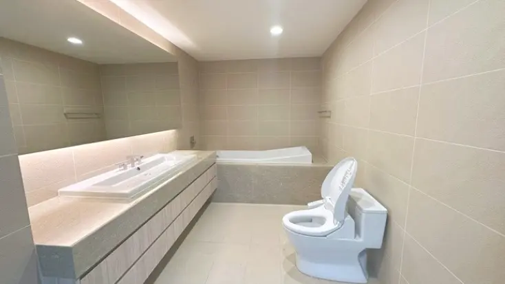 4 bedrooms apartment for rent in Neihu District, Taipei City | NT$ 220 000 | 70 ping slide 10
