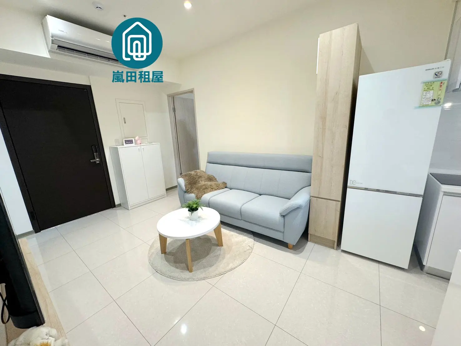 2 bedrooms apartment for rent in Nantun District, Taichung City | NT$ 27 000 | 16 ping slide 2
