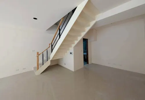 Shop / Retail for rent in Lingya District, Kaohsiung City | NT$ 42 000 | 35 ping slide 3