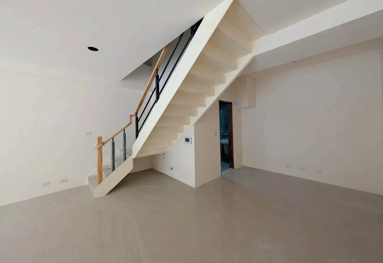 Shop / Retail for rent in Lingya District, Kaohsiung City | NT$ 42 000 | 35 ping slide 3