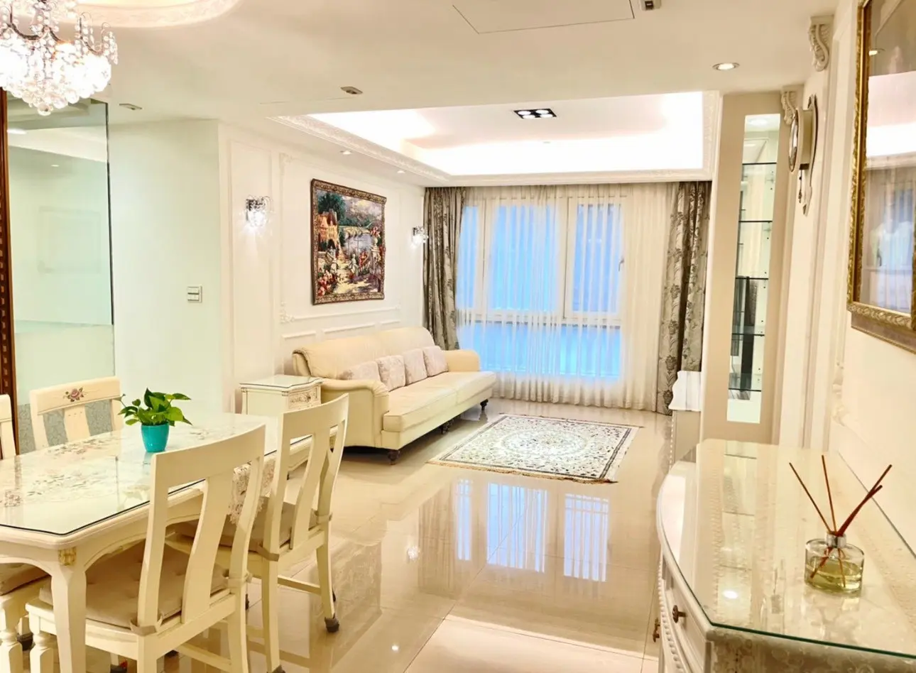 3 bedrooms apartment for rent in Zhongshan District, Taipei City | NT$ 90 000 | 28 ping slide 1