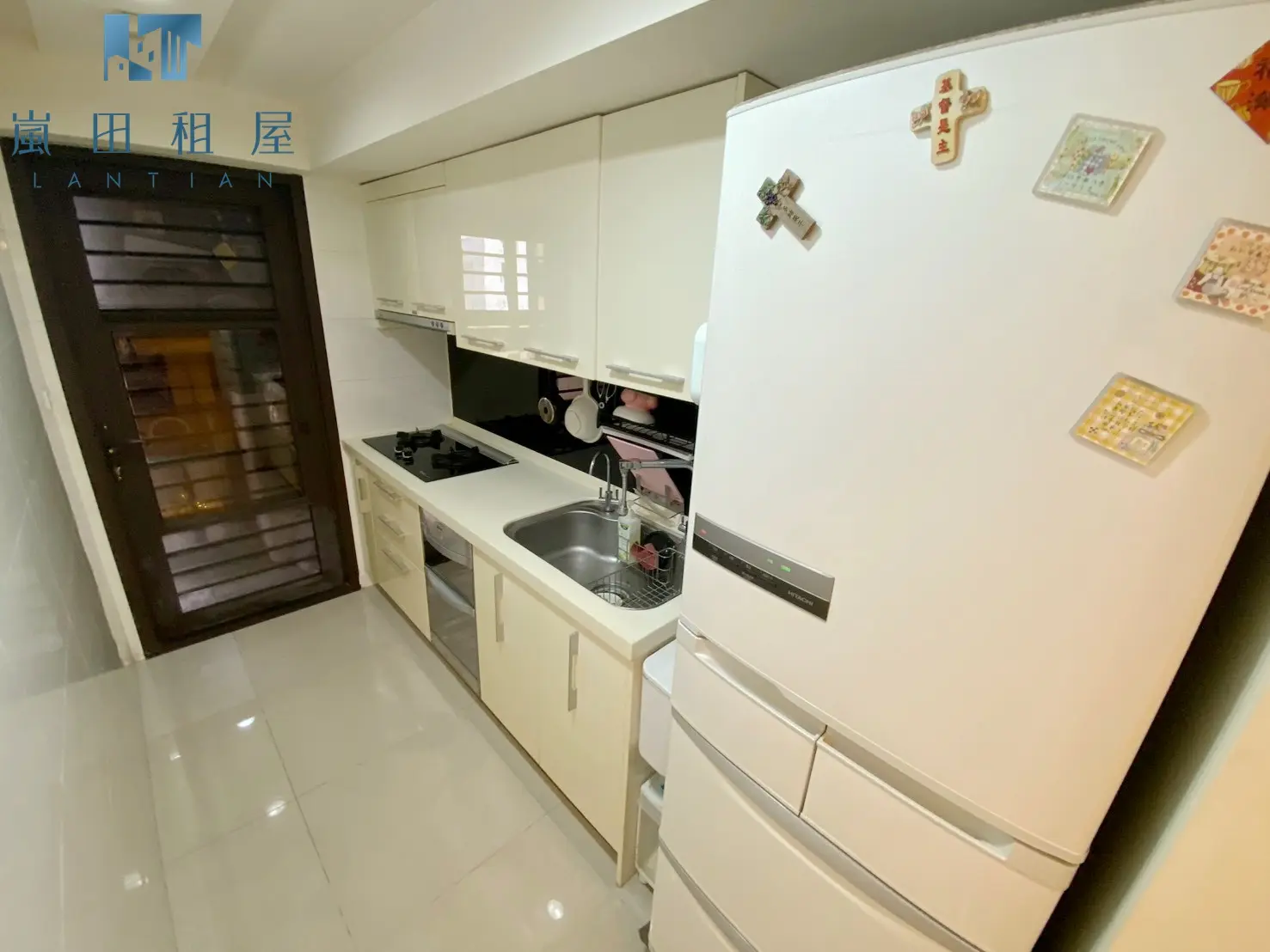 4 bedrooms apartment for rent in Beitun District, Taichung City | NT$ 35 000 | 35 ping slide 2