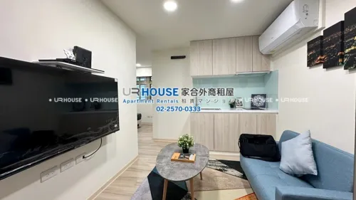Studio apartment for rent TWD 16 000 - 7 ping - Xinzhuang District,New Taipei City slide 0