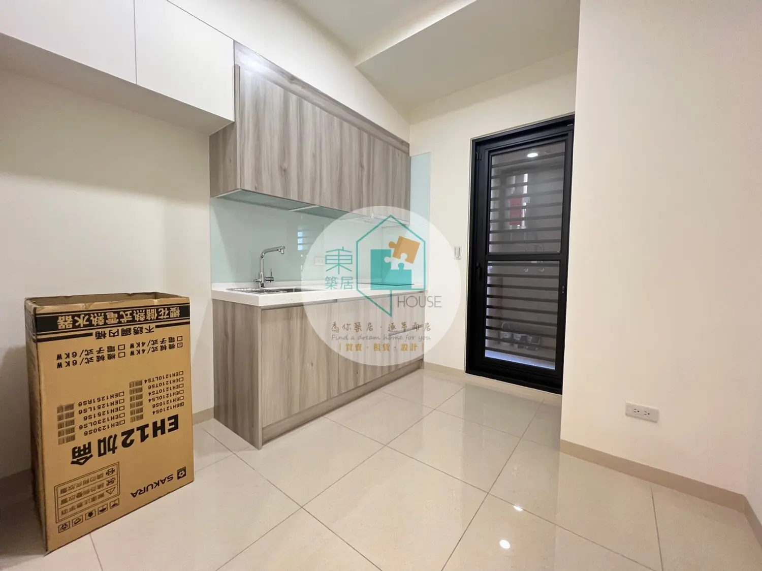3 bedrooms apartment for rent TWD 35 800 - 19 ping - West Central District,Tainan City slide 5