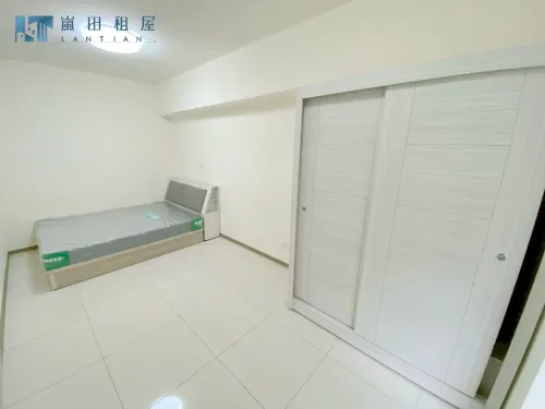 2 bedrooms apartment for rent in Xitun District, Taichung City | NT$ 30 000 | 16 ping slide 4