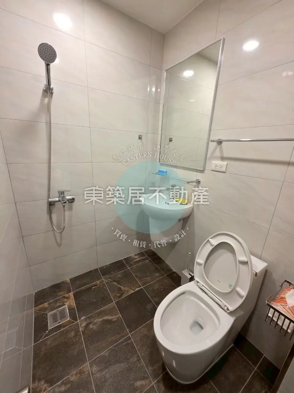 2 bedrooms apartment for sale in Anping District, Tainan City | NT$ 10 880 000 | 13 ping slide 9