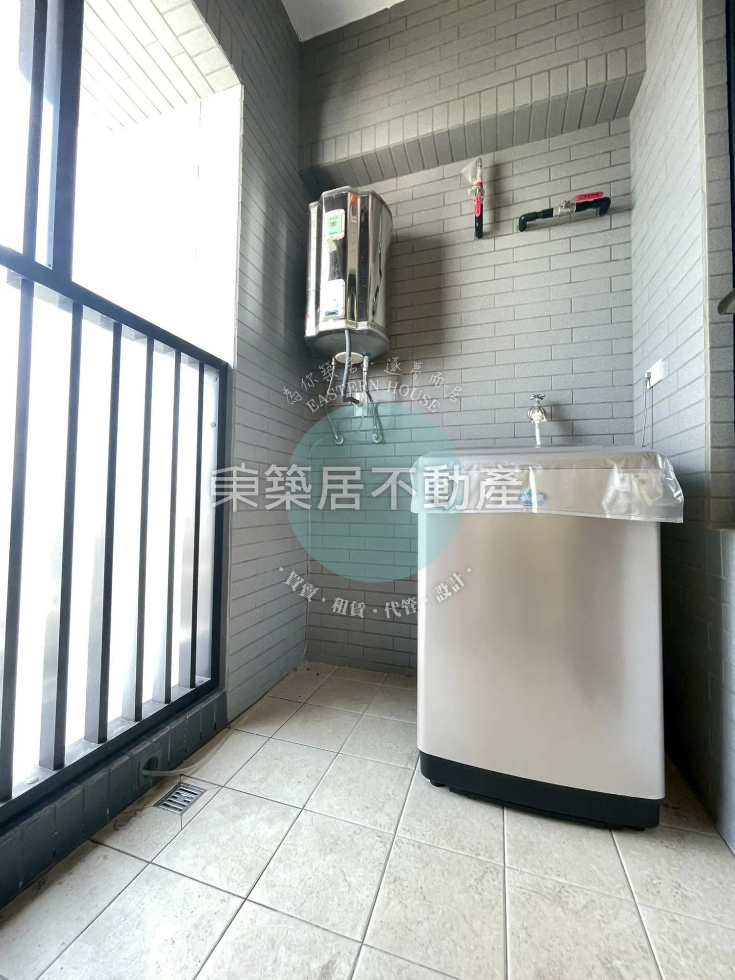 2 bedrooms apartment for sale in Anping District, Tainan City | NT$ 10 390 000 | 13 ping slide 10