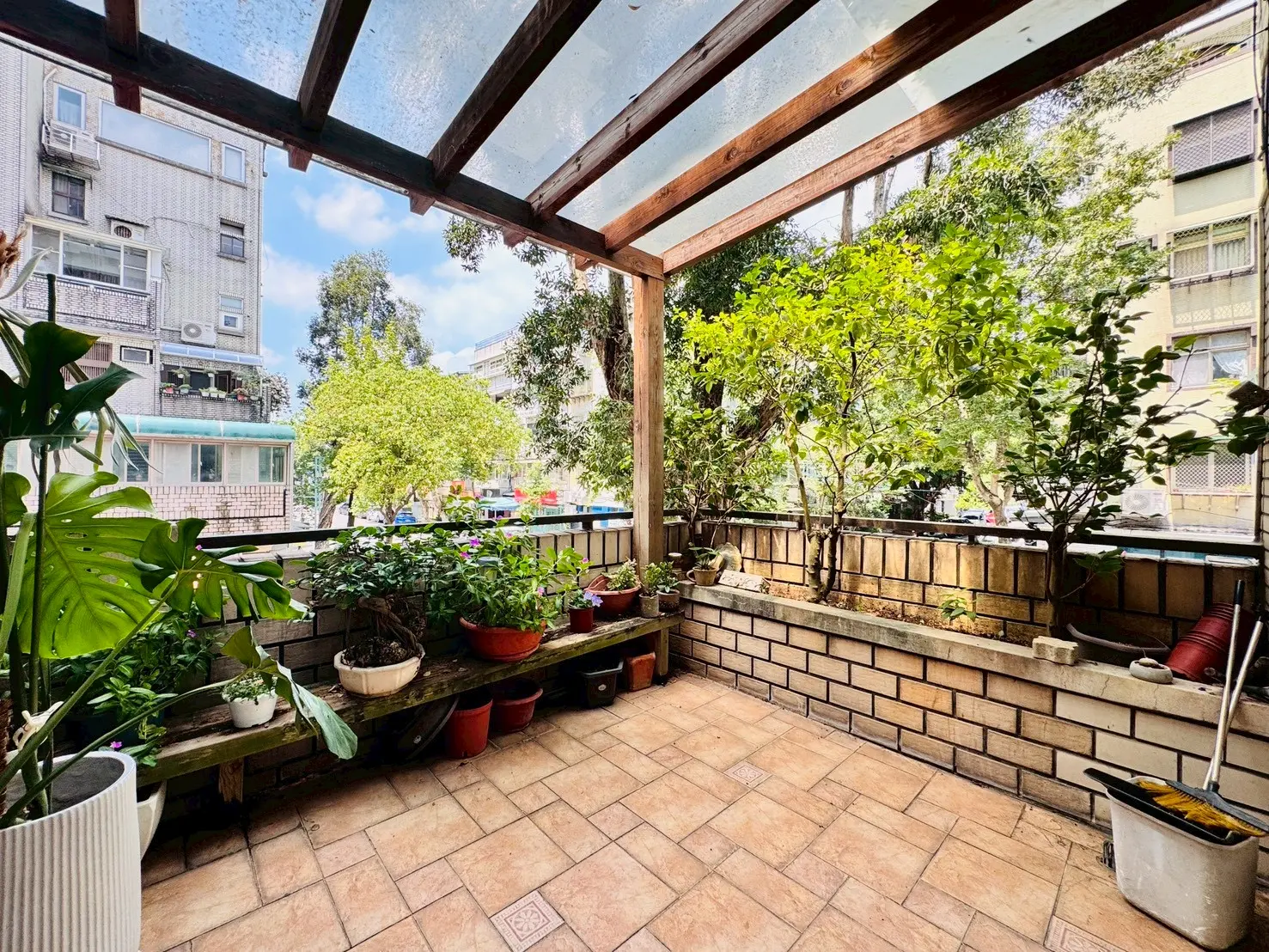 4 bedrooms apartment for sale in Songshan District, Taipei City | NT$ 88 880 000 | 44 ping slide 13