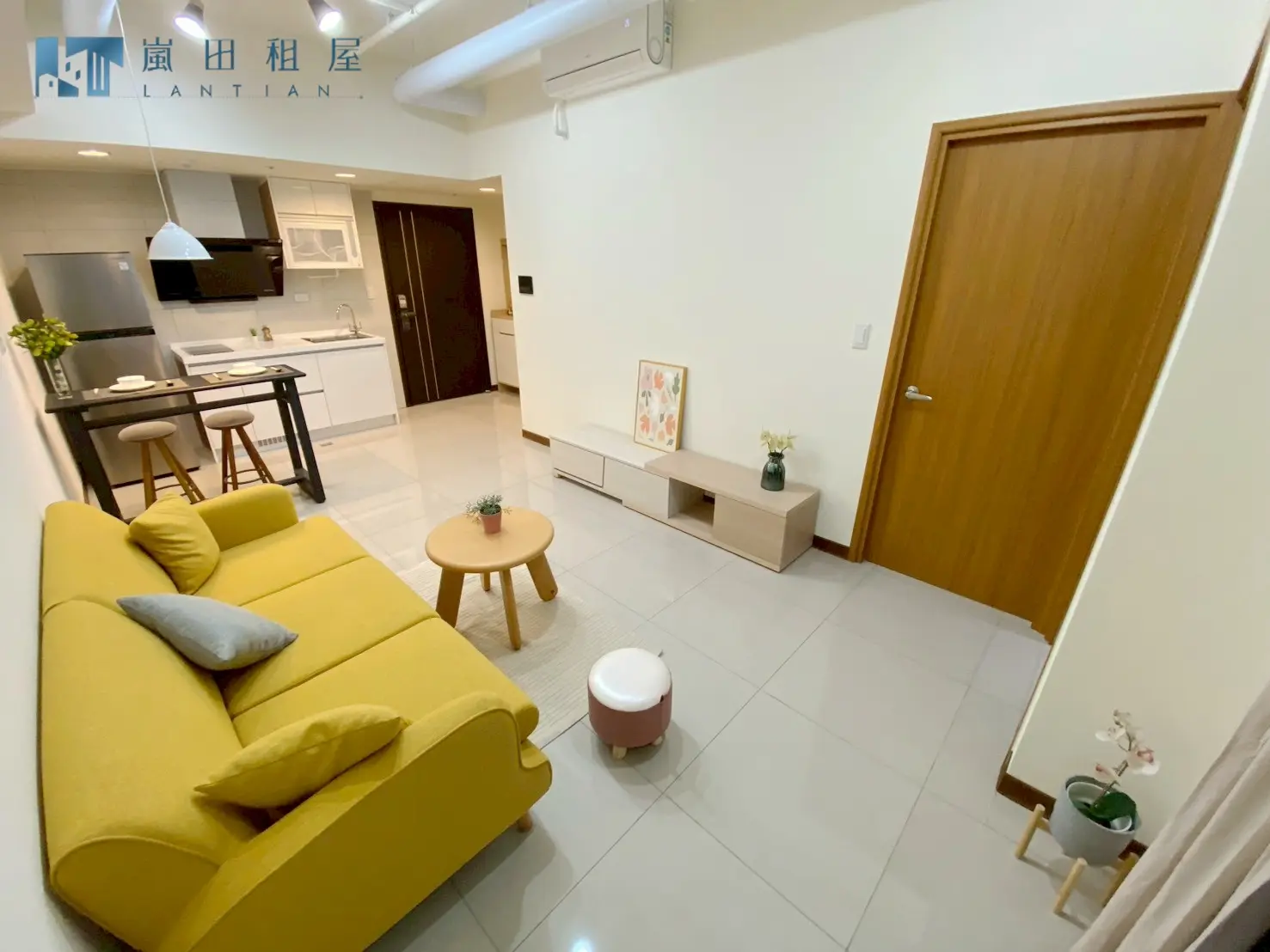 Room for rent in Zhongzheng District, Taipei City | TWD 18 000 | 15 ping slide 0