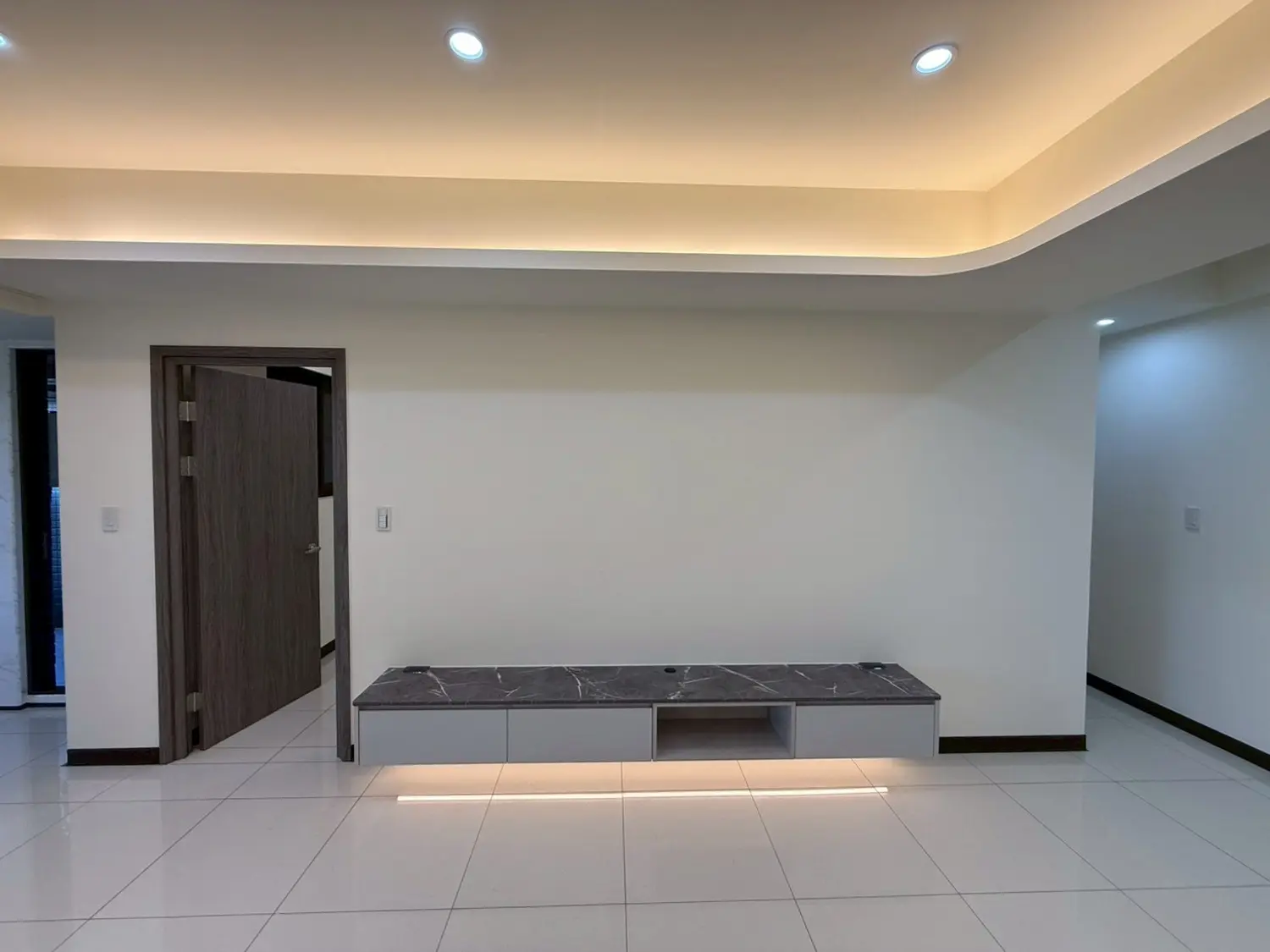 2 bedrooms apartment for rent TWD 23 000 - 22 ping - Gueiren District, Tainan City slide 0