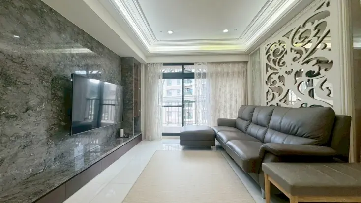 3 bedrooms apartment for rent in Shilin District, Taipei City | NT$ 100 000 | 36 ping slide 0