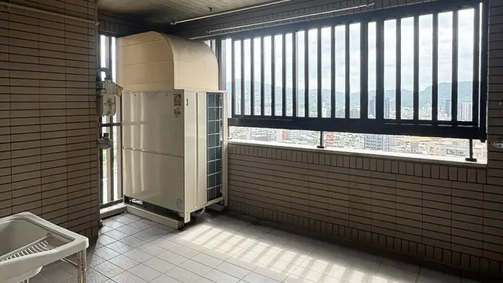 5 bedrooms apartment for rent in Beitou District, Taipei City | NT$ 350 000 | 93 ping slide 18