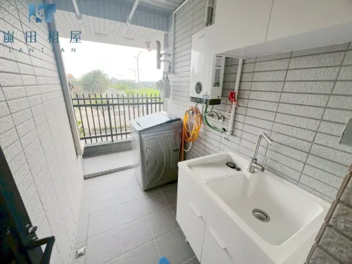 2 bedrooms apartment for rent in Wuqi District, Taichung City | NT$ 19 000 | 20 ping slide 8