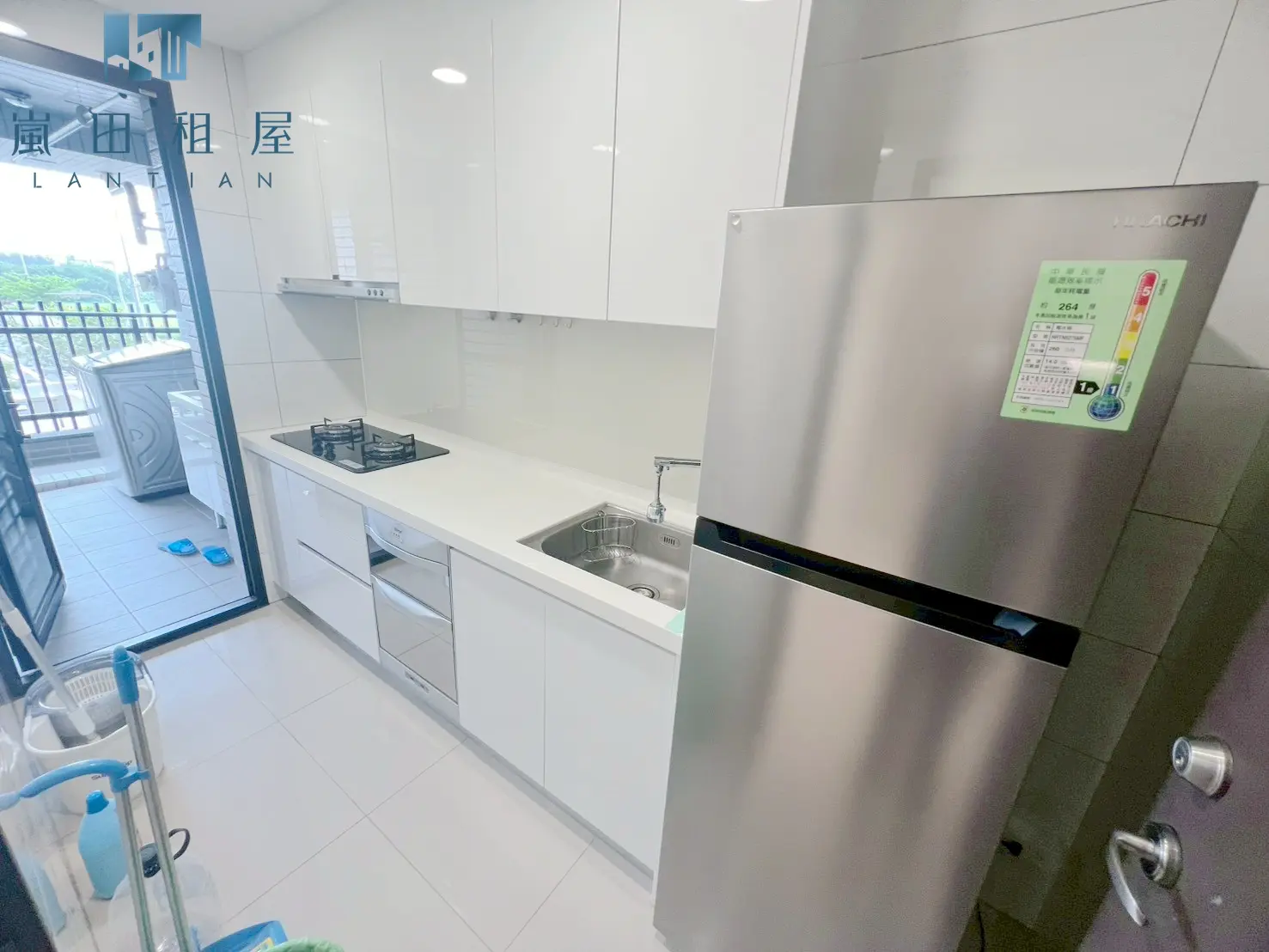 2 bedrooms apartment for rent in Wuqi District, Taichung City | NT$ 19 000 | 20 ping slide 3