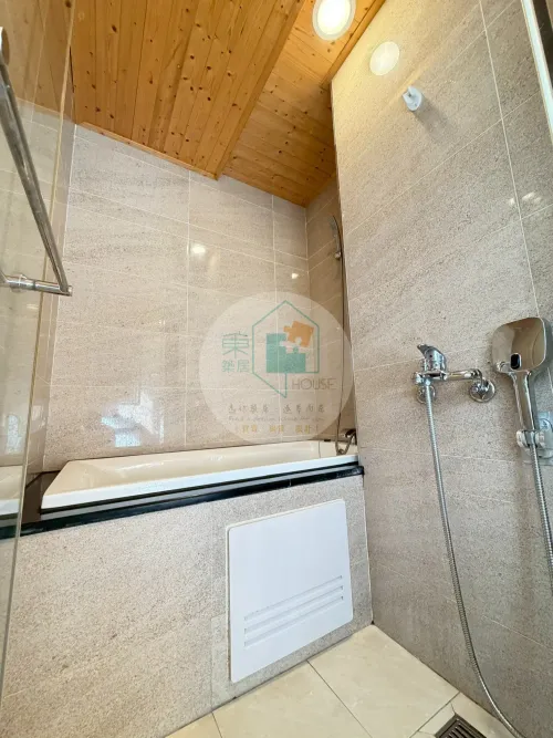 Apartment for rent TWD 43 000 - Section 2, Yonghua Road - 3 bedrooms