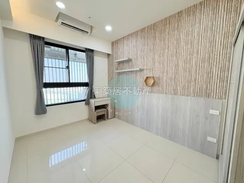 Apartment for rent TWD 40 800 - Section 2, Yonghua Road - 3 bedrooms