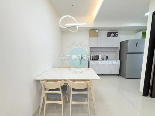 Apartment for rent TWD 40 800 - Section 2, Yonghua Road - 3 bedrooms