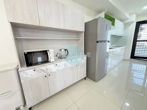 Apartment for rent TWD 40 800 - Section 2, Yonghua Road - 3 bedrooms