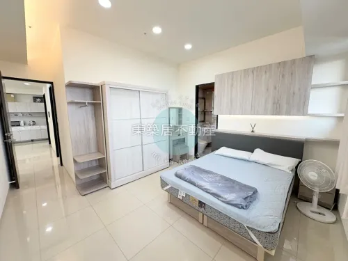 Apartment for rent TWD 40 800 - Section 2, Yonghua Road - 3 bedrooms