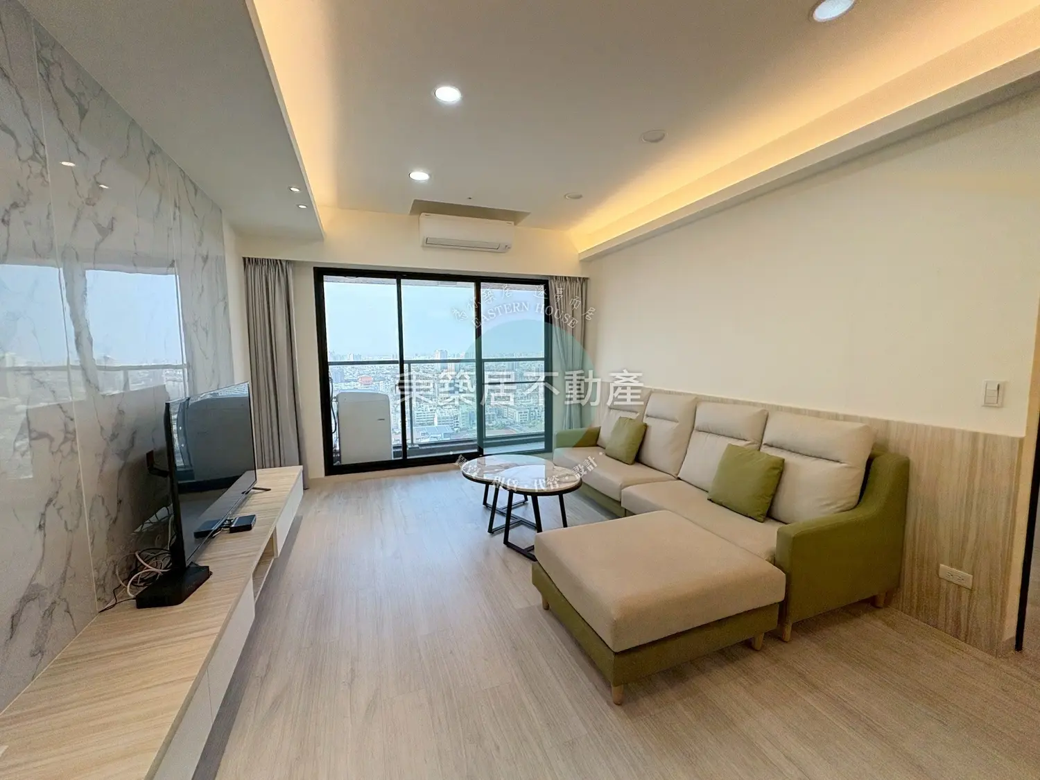 3 bedrooms apartment for rent in Anping District, Tainan City | NT$ 35 800 | 28 ping slide 0
