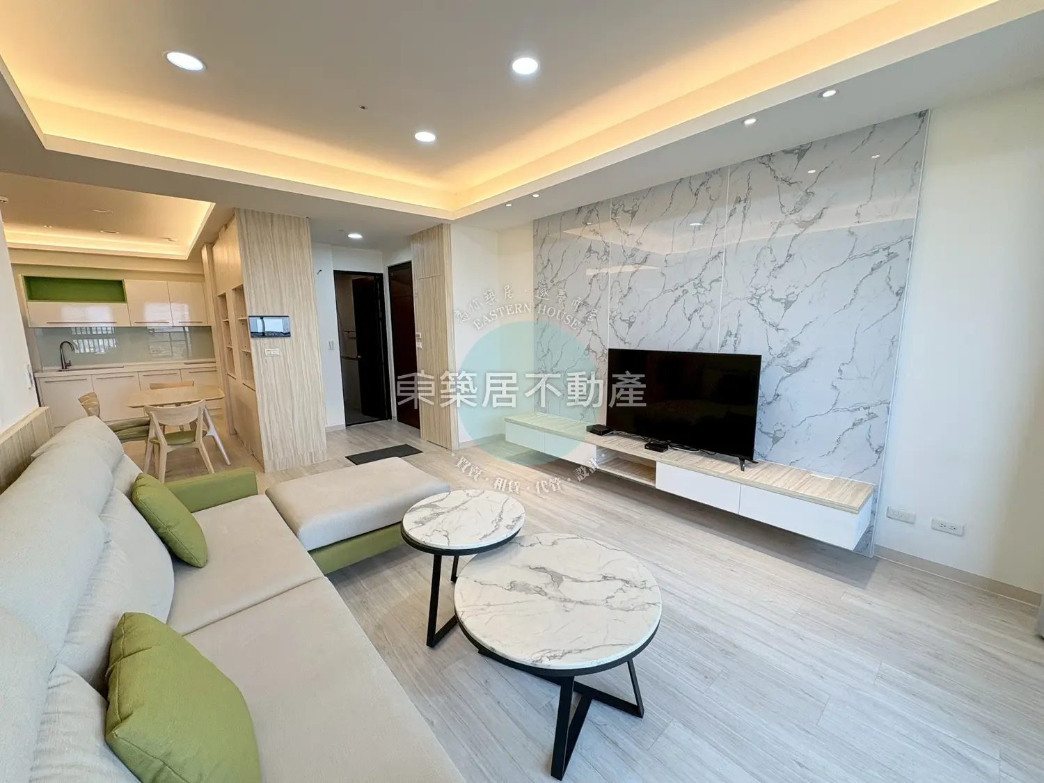 3 bedrooms apartment for rent in Anping District, Tainan City | NT$ 35 800 | 28 ping slide 1