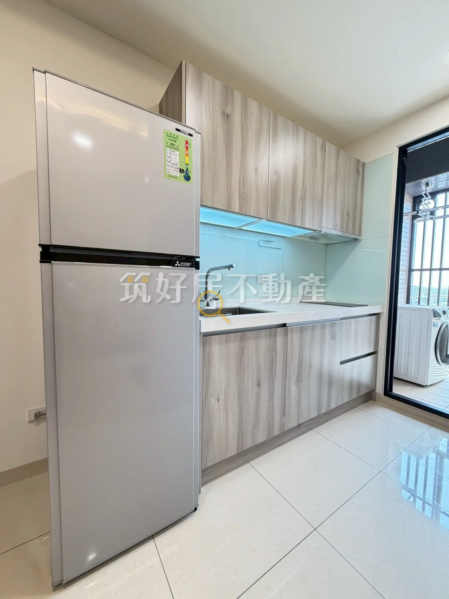 2 bedrooms apartment for rent TWD 33 800 - 20 ping - West Central District, Tainan City slide 6