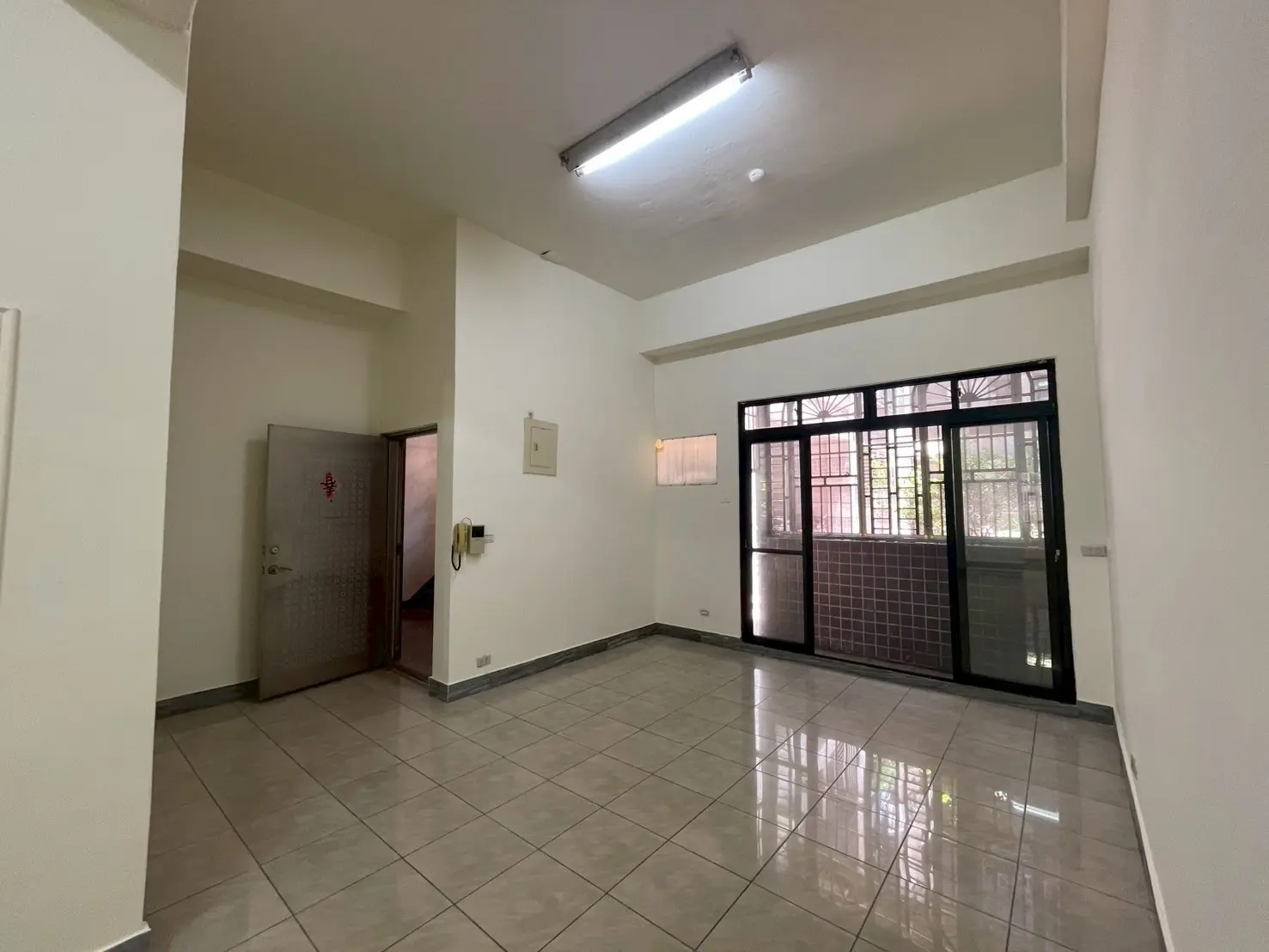 3 bedrooms apartment for sale in Wujie Township, Yilan County | TWD 6 580 000 | 25 ping slide 1