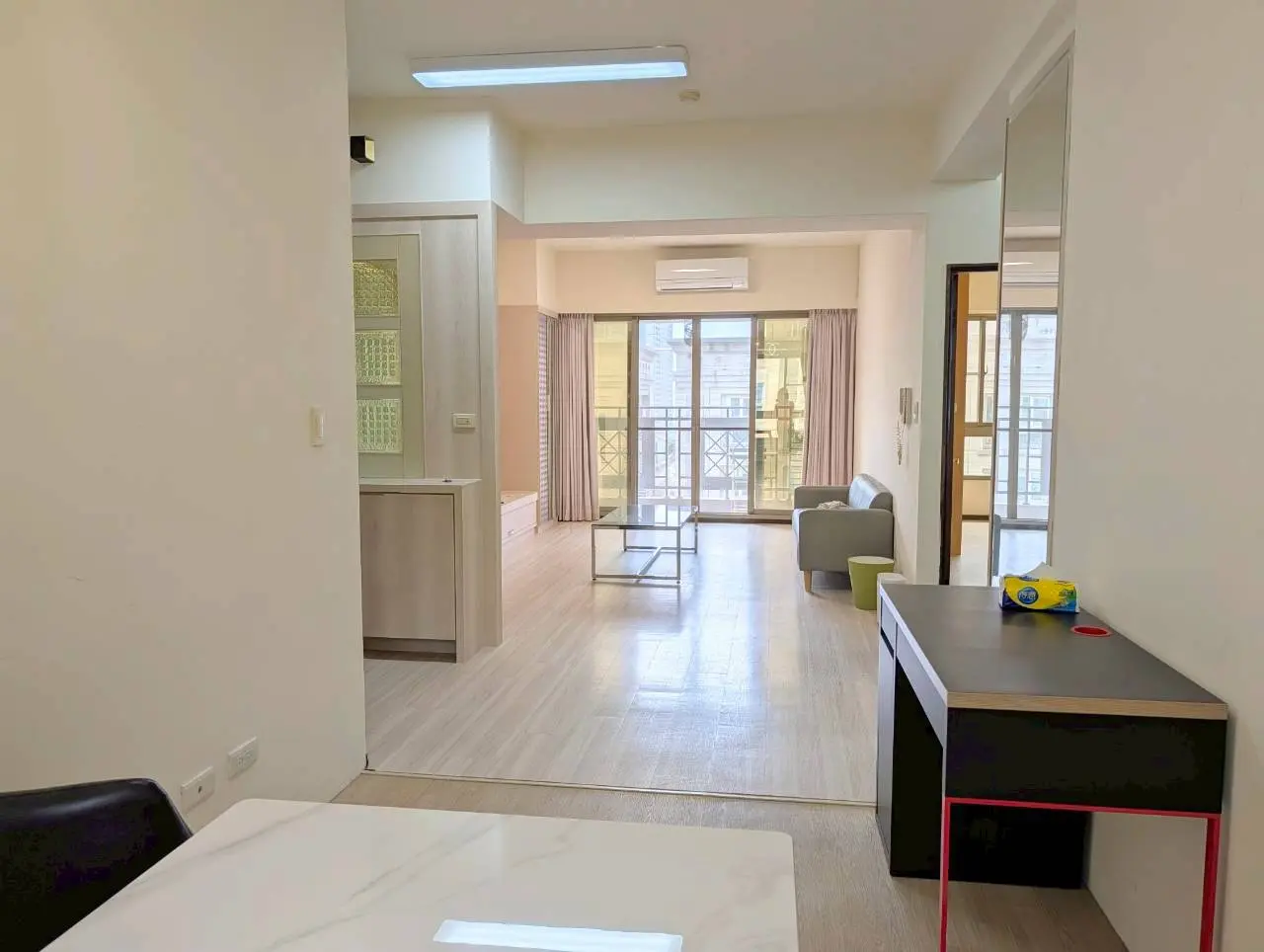 3 bedrooms apartment for rent in Lingya District, Kaohsiung City | NT$ 29 500 | 24 ping slide 2