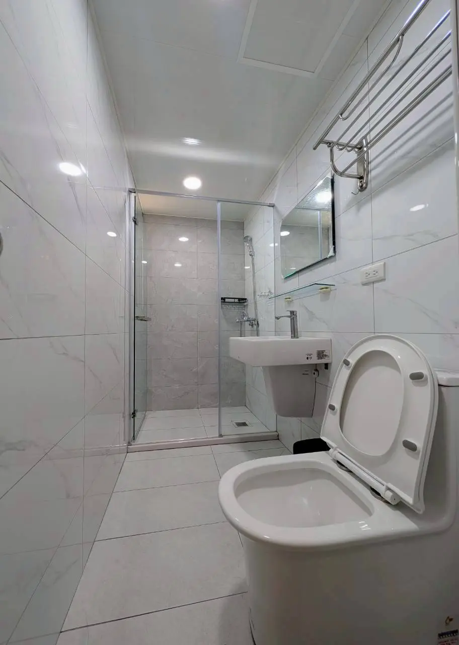 3 bedrooms apartment for rent in Lingya District, Kaohsiung City | NT$ 29 500 | 24 ping slide 8