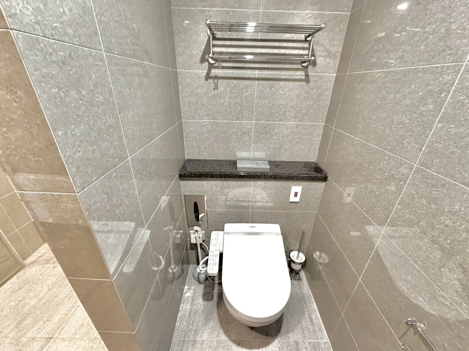 1 room apartment for rent TWD 24 500 - 15 ping - Xitun District,Taichung City slide 9