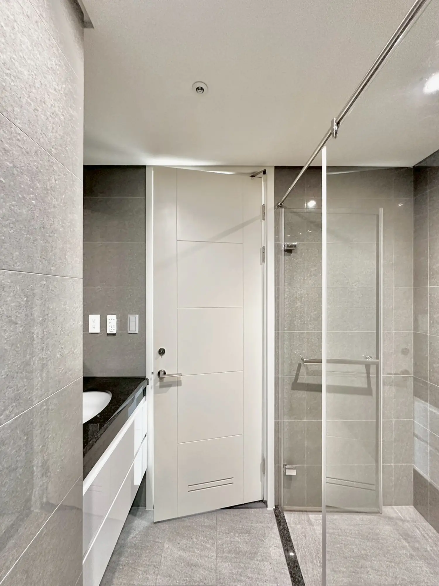 1 room apartment for rent TWD 24 500 - 15 ping - Xitun District,Taichung City slide 8
