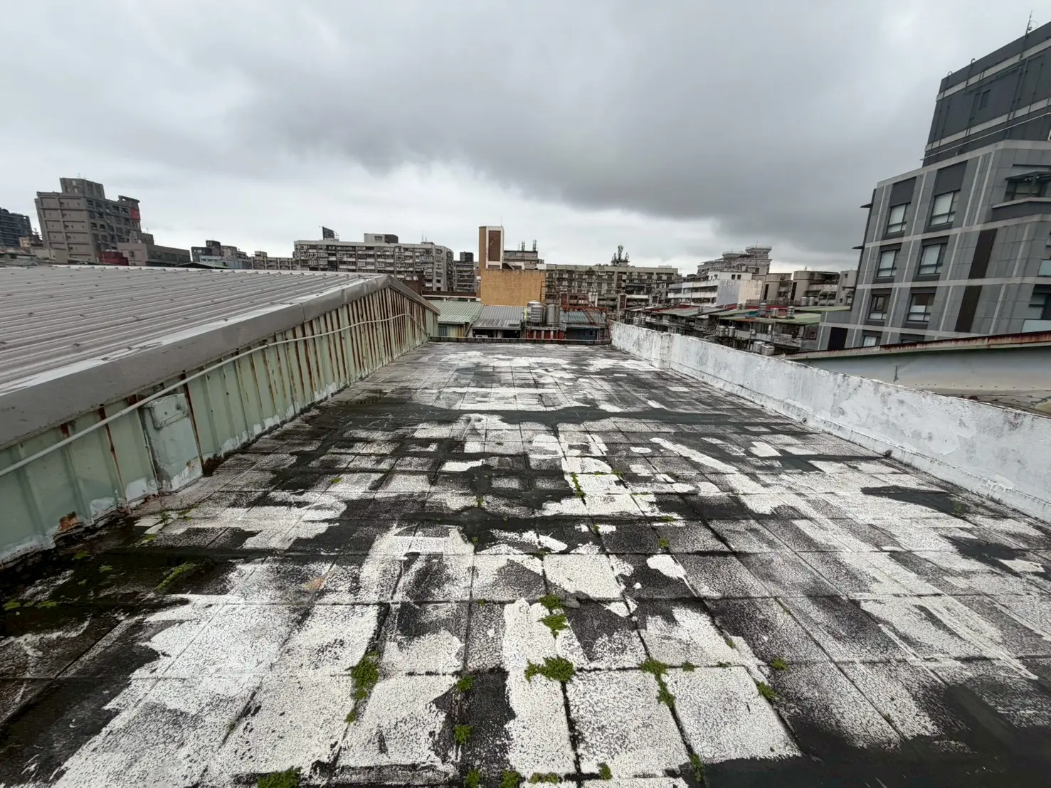 3 bedrooms apartment for rent in Zhongshan District, Taipei City | TWD 45 000 | 20 ping slide 7