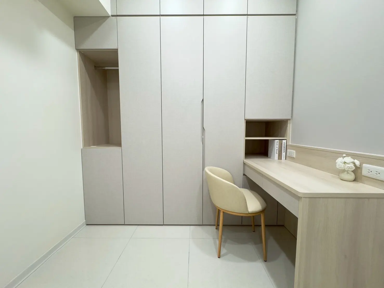 2 bedrooms apartment for rent in Xitun District, Taichung City | NT$ 36 000 | 25 ping slide 5