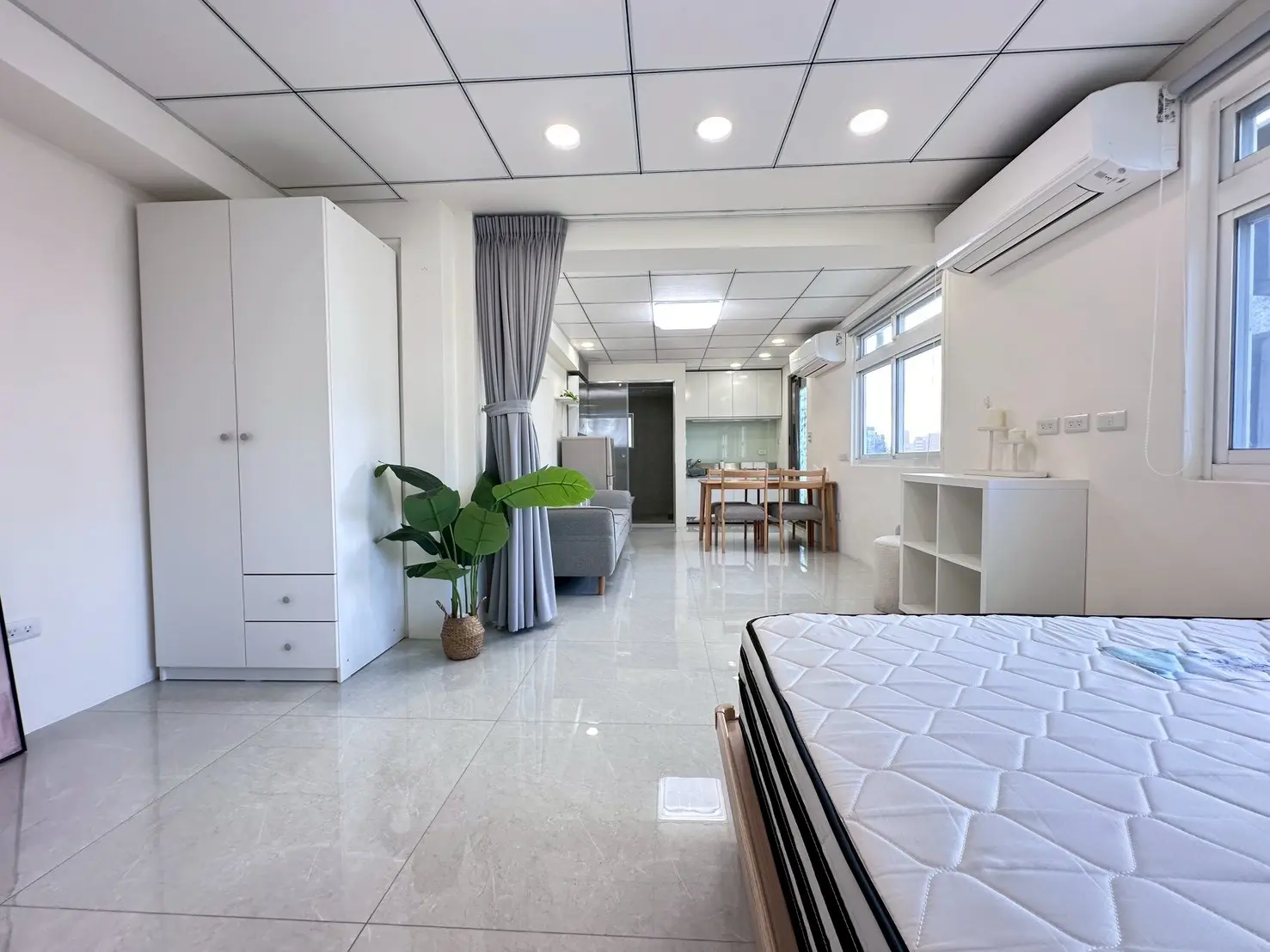台北市, 大安區分租套房、雅房出租 | NT$ 38 000 | 12 坪 slide 1